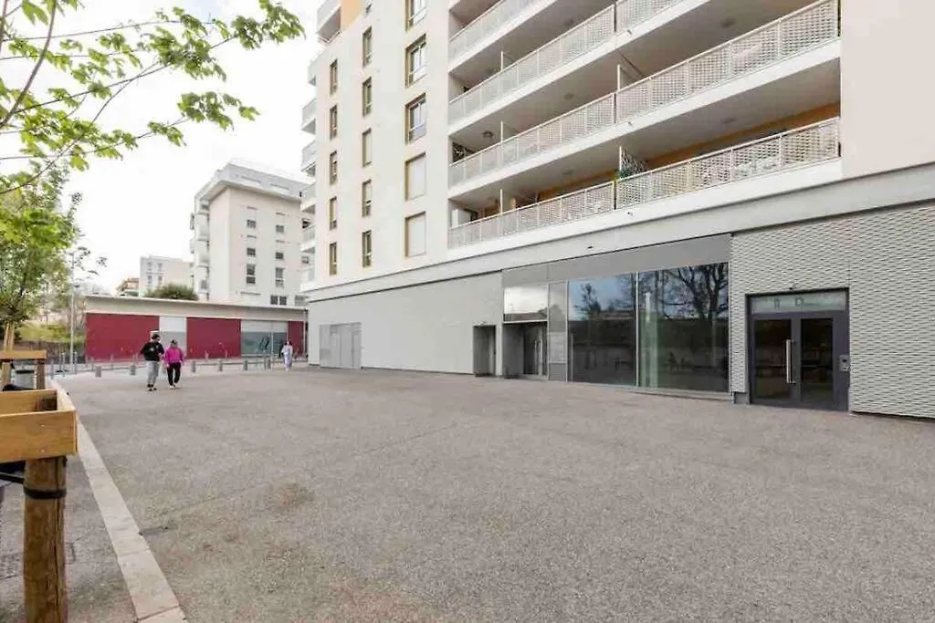 Logement Moderne Luxueux Parking Ac Cote De La Mer Niza Francia