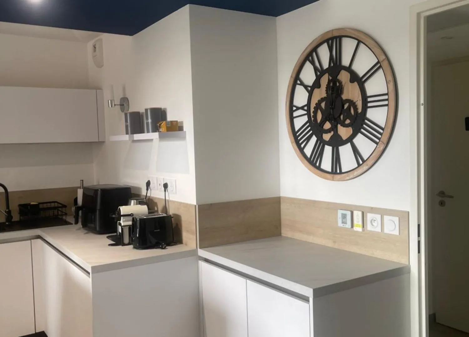 Logement Moderne Luxueux Parking Ac Cote De La Mer Niza